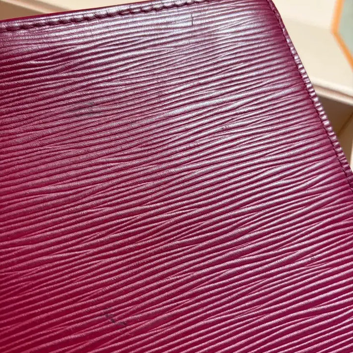 [BUNJANG] Louis Vuitton Epi Clutch / {새상품급/최저가}루이비통 에삐 클러치
