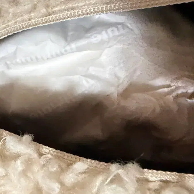 [BUNJANG] Minitmute Shearling Tote Cream / 미닛뮤트 시어링 토트 크림