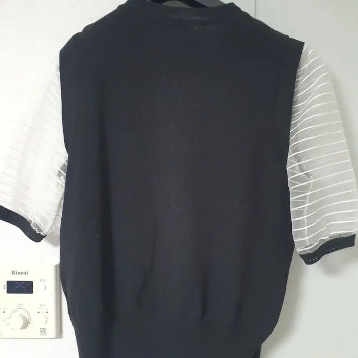[BUNJANG] Zooc Black Short-Sleeved Cardigan / 주크 반팔 가디건