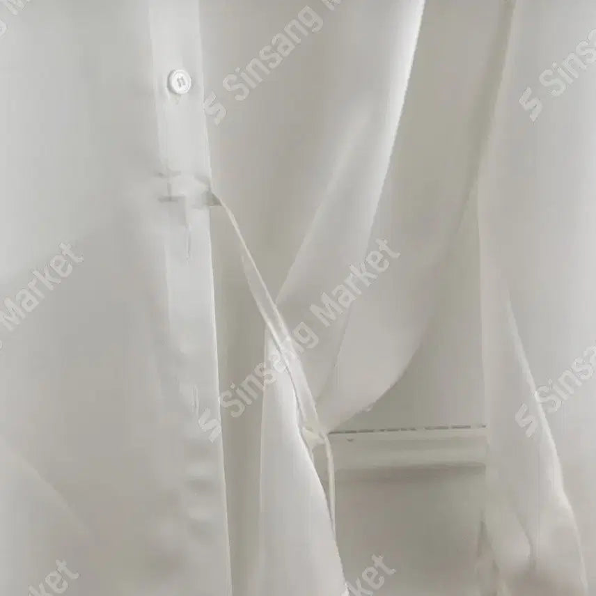[BUNJANG] Generic Blouse - White/Sky Blue - Shirt / 셔츠 블라우스(새상품)팔로우특가