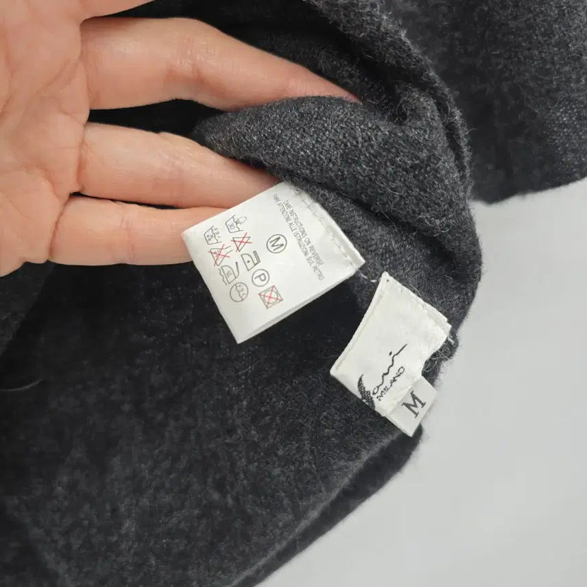 [BUNJANG] Italian Cashmere Turtleneck Sequin Knit / 이탈리아 캐시미어100 터틀넥 스팽글 니트 A30008