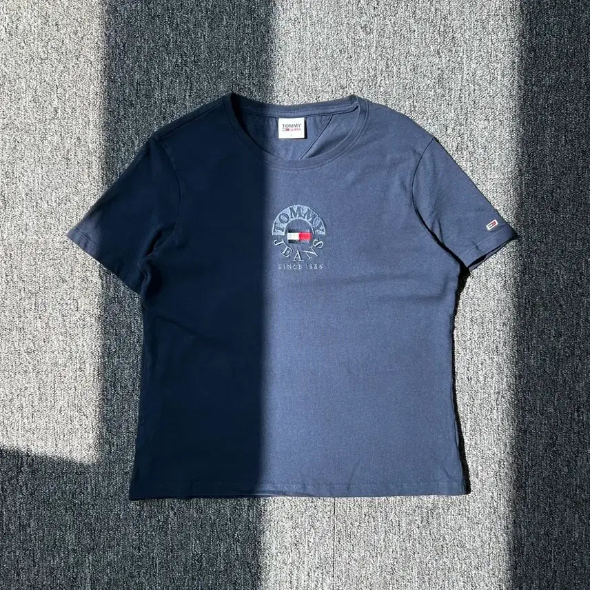 [SOLD OUT] 타미 진스 로고 반팔티