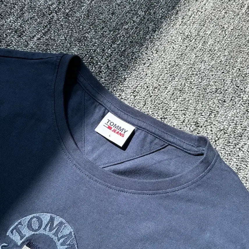 [SOLD OUT] 타미 진스 로고 반팔티