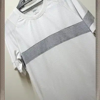 [BUNJANG] Black Yak NAU Poly-Mesh Functional Round T-shirt / 블랙야크 NAU 나우 정품 폴리메쉬 기능성라운드티 택L