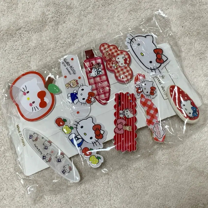 [BUNJANG] Hello Kitty Hairpin Collection / 헬로키티 머리핀 모음