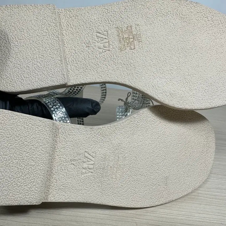 [BUNJANG] ZARA Stone Sandals EUR 34 / 자라 스톤샌들 EUR 34