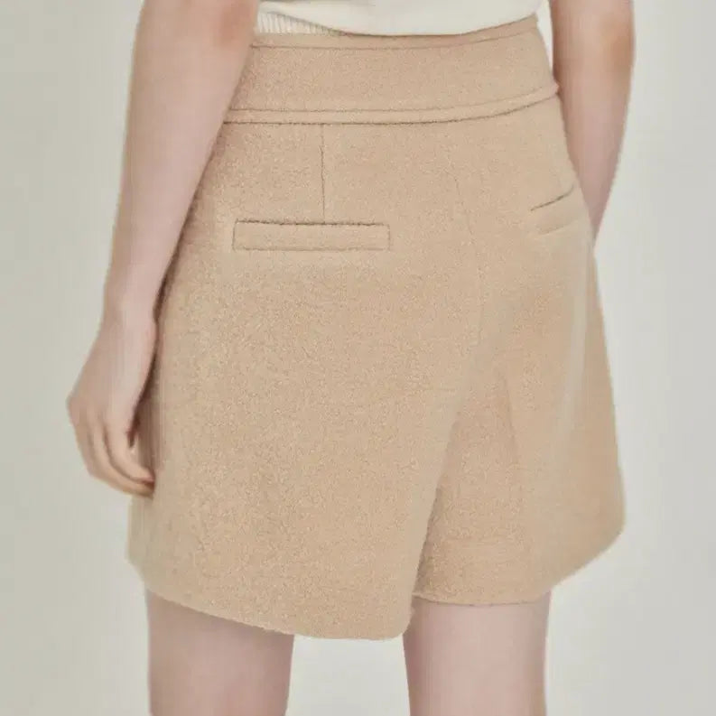 [BUNJANG] Romancechic Signature Wool Shorts / 로맨시크 시그니쳐 울 쇼츠