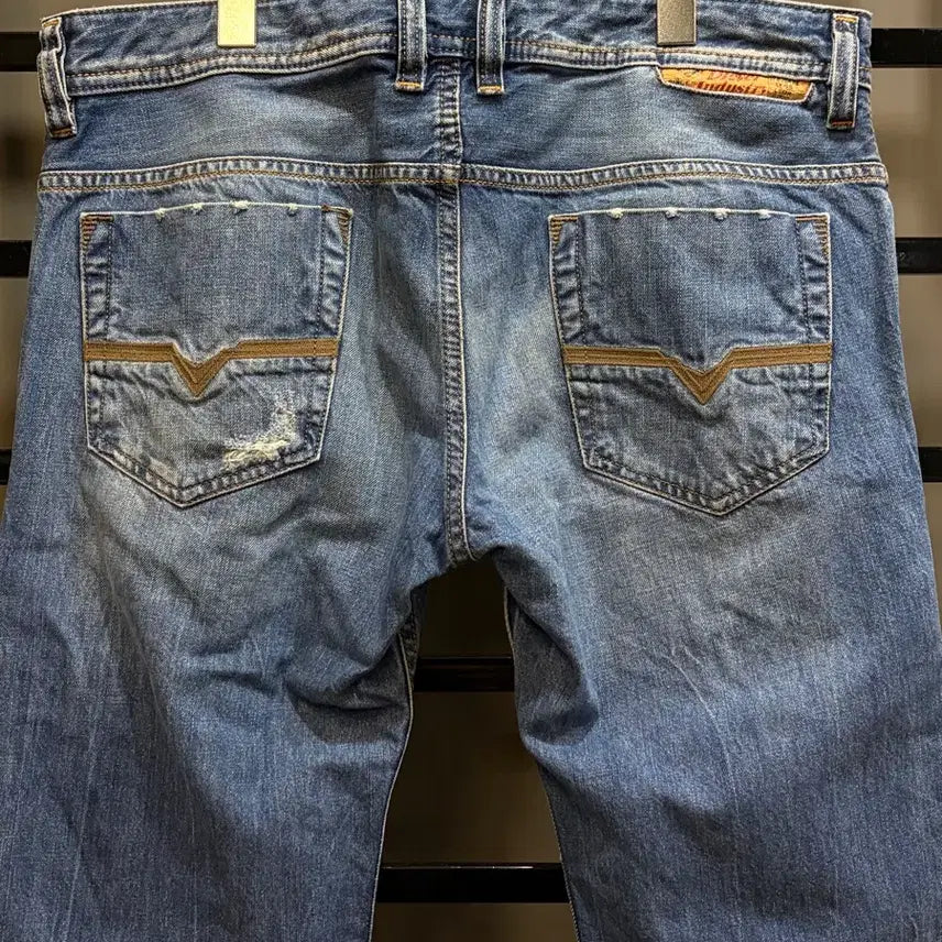 [BUNJANG] Diesel Saphado Denim Jeans / [33]  디젤 사파도 데님팬츠 4.9