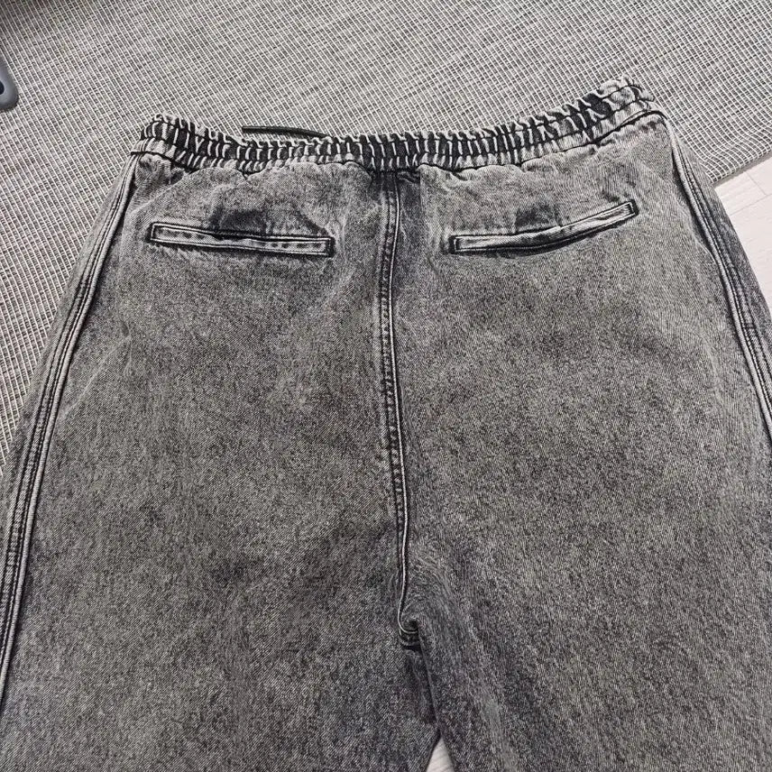 [BUNJANG] Juun.J Black Denim Jogger Pants (Size 52) / 준지 흑청데님조거팬츠 52사이즈