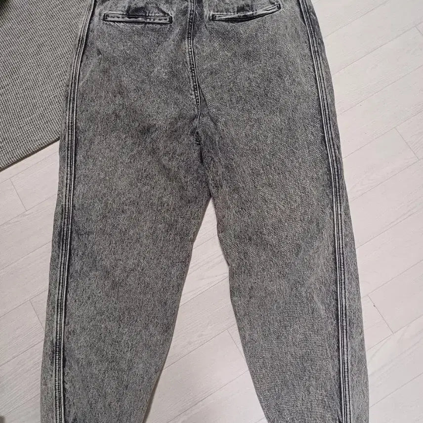 [BUNJANG] Juun.J Black Denim Jogger Pants (Size 52) / 준지 흑청데님조거팬츠 52사이즈