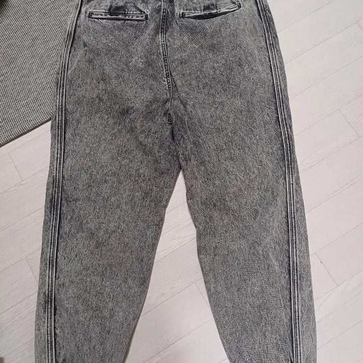 [BUNJANG] Juun.J Black Denim Jogger Pants (Size 52) / 준지 흑청데님조거팬츠 52사이즈