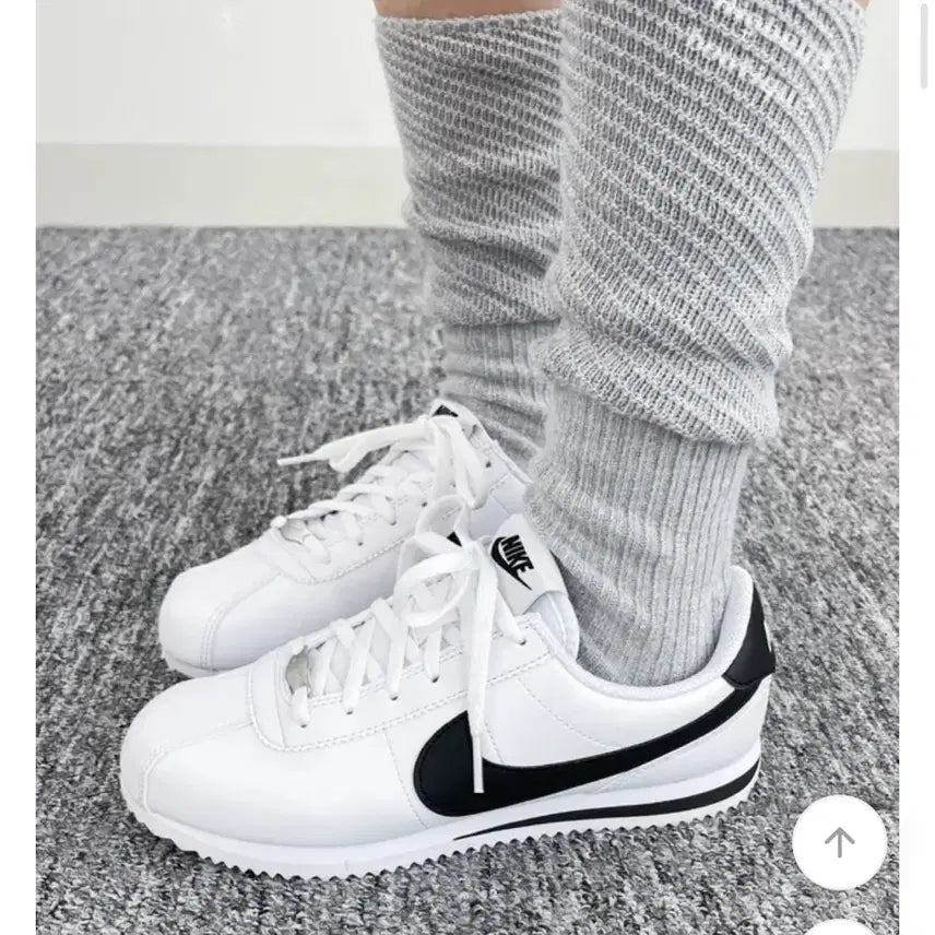 [BUNJANG] Nike Cortez Sneakers (White/Black) - 245 / [새상품]나이키 코르테즈 스니커즈 245 (화이트블랙)