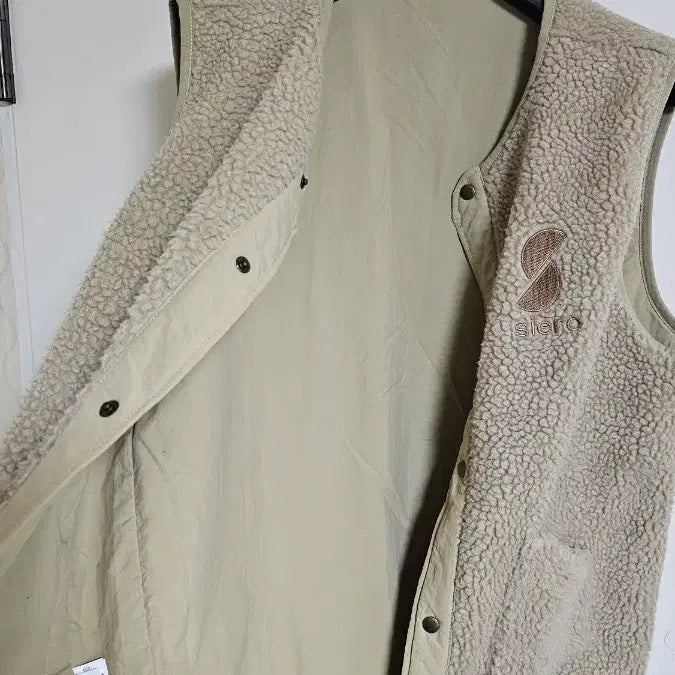 [BUNJANG] Siero Reversible Fleece Vest / 시에로 양면 후리스 조끼 (312