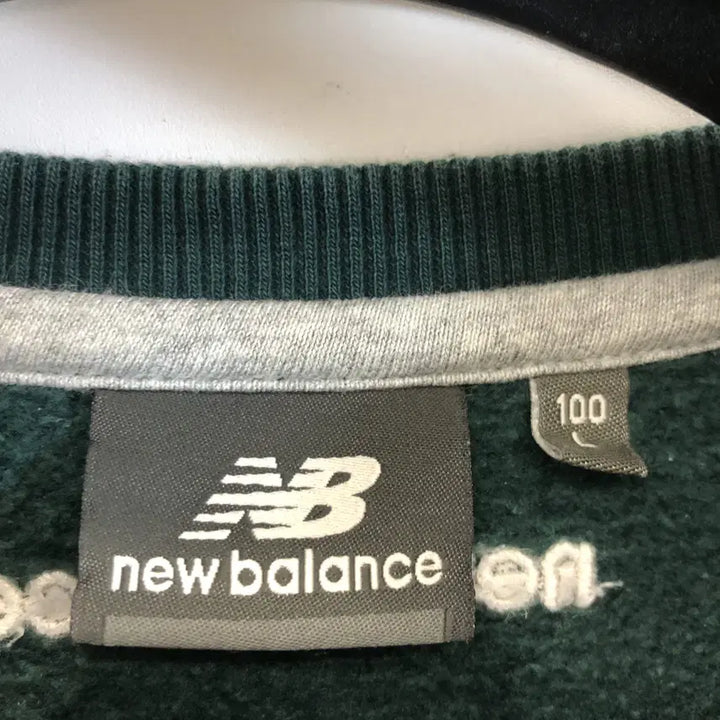 [BUNJANG] New Balance Green Sweatshirt (Size 100) / 뉴발란스 그린 스웻셔츠 100