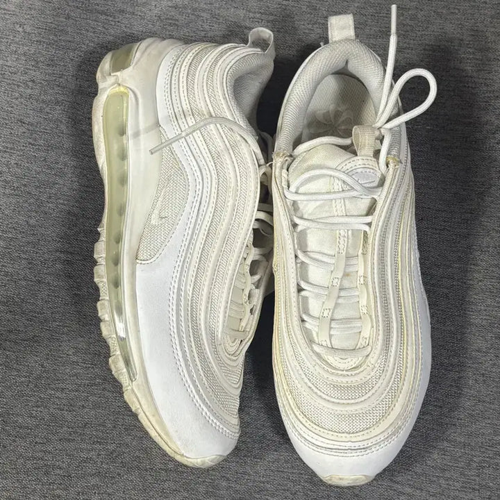 [BUNJANG] Nike Air Max Unisex Sneakers 250mm / 무료배송 나이키 에어멕스 남녀공용 운동화 250 사이즈