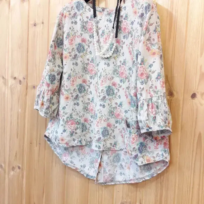 [SOLD OUT] * 플라워 패턴 린넨 (마) 상의      ( 새 상 품 )