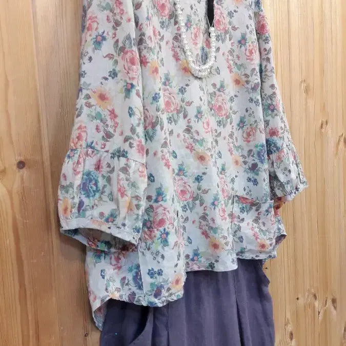 [SOLD OUT] * 플라워 패턴 린넨 (마) 상의      ( 새 상 품 )