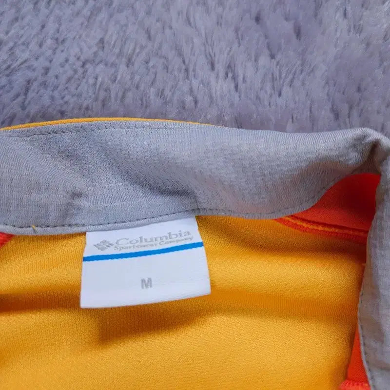 [BUNJANG] Columbia Long Sleeve T-shirt (Size M) / [95(M)] 콜롬비아 긴팔 티