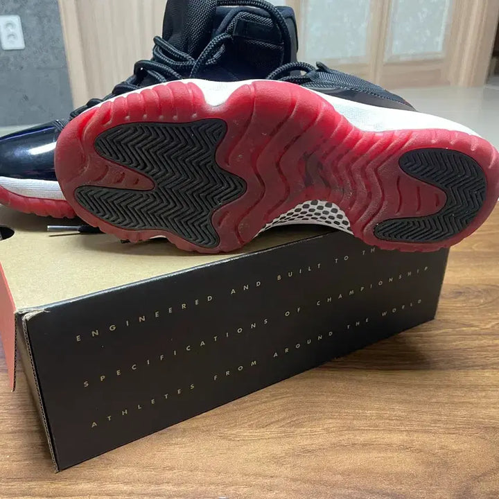 [BUNJANG] Jordan 11 Retro Bred Basketball Shoes / 조던 11 레트로 브레드