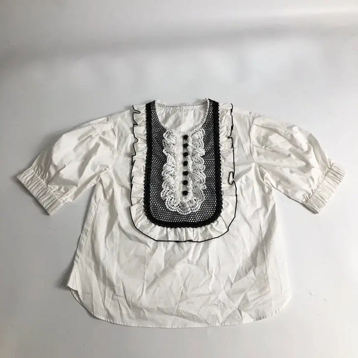 [SOLD OUT] 레이스 퍼프 반팔 블라우스 화이트