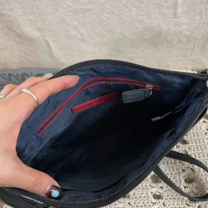 [BUNJANG] Tommy Hilfiger Stripe Crossbody Bag / [F] 타미힐피거 스트라이프 크로스백 숄더백 가방