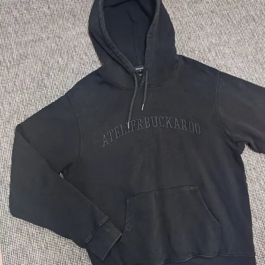 [BUNJANG] BUCKAROO Atelier Embroidered Hoodie (Size M) / 버카루(BUCKAROO) 아뜰리에 자수 후드티 (M사이즈)