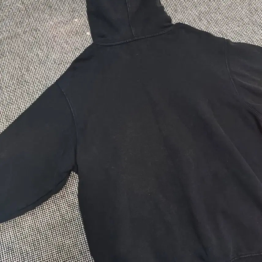 [BUNJANG] BUCKAROO Atelier Embroidered Hoodie (Size M) / 버카루(BUCKAROO) 아뜰리에 자수 후드티 (M사이즈)