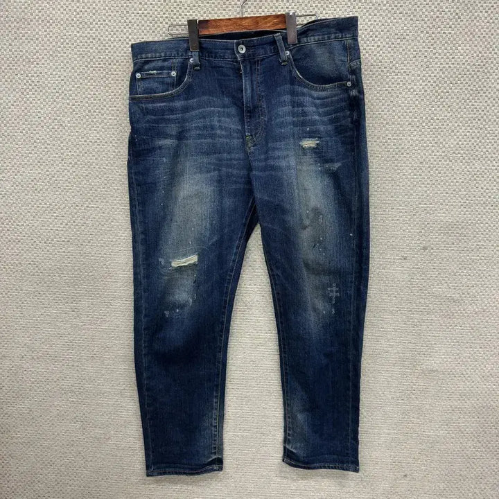 [BUNJANG] Uniqlo Distressed Denim Jeans 34 inch / 유니클로 디스트로이드진 데님 청바지 34인치 A07381
