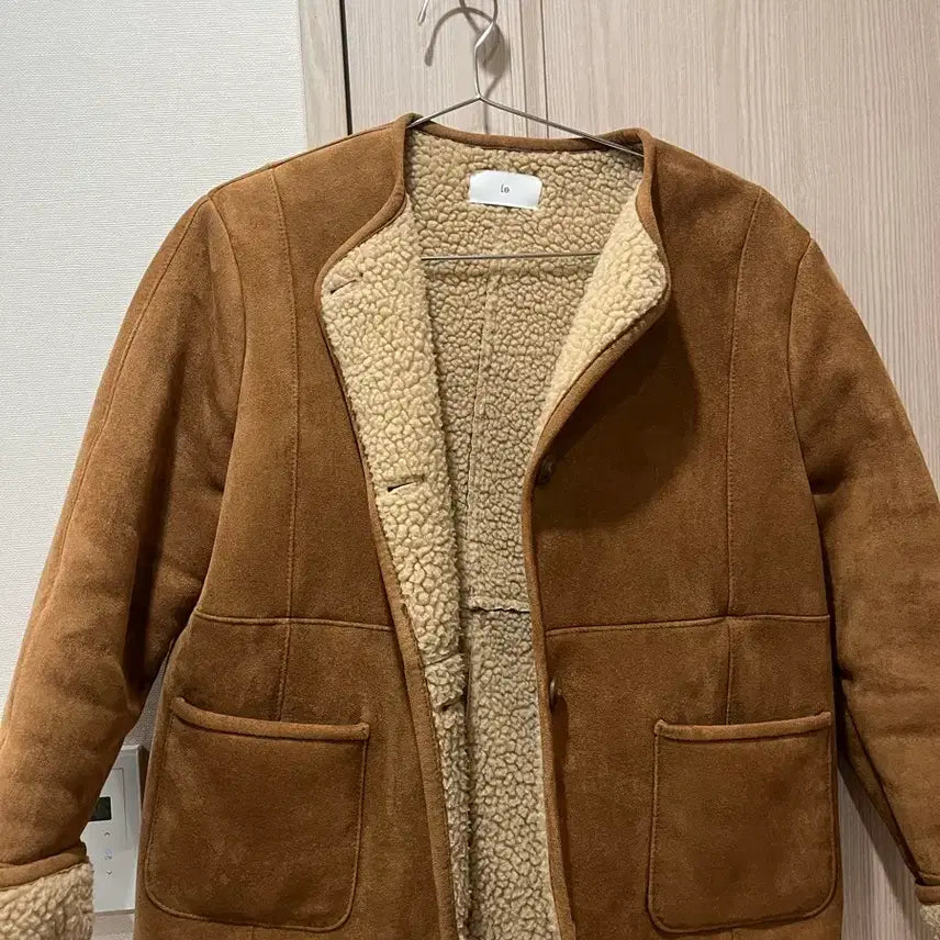 [BUNJANG] LE Short Brown Faux Shearling Jacket / LE 숏 무스탕 브라운 자켓