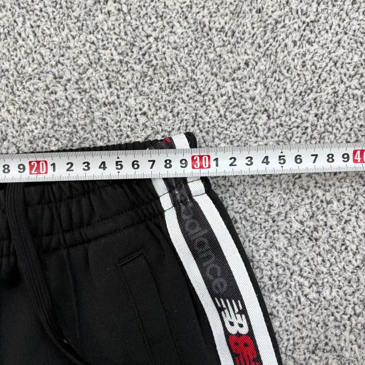 [BUNJANG] New Balance Training Side Logo Pants / 75 뉴발란스 트레이닝 사이드로고 팬츠 0310J