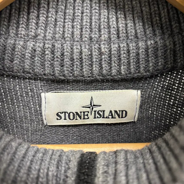 [BUNJANG] Stone Island Half-Zip Knit Sweater / [L]스톤아일랜드 반집업 니트