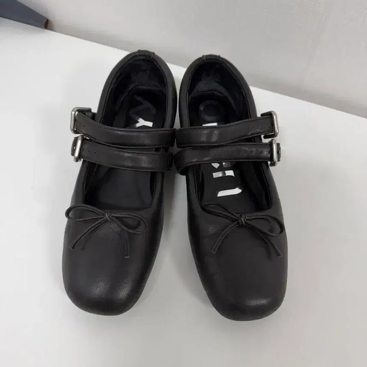 [BUNJANG] Open Y Y Mary Jane Buckle Flats / 오픈와이와이 플랫 메리제인 버클 블랙 38size
