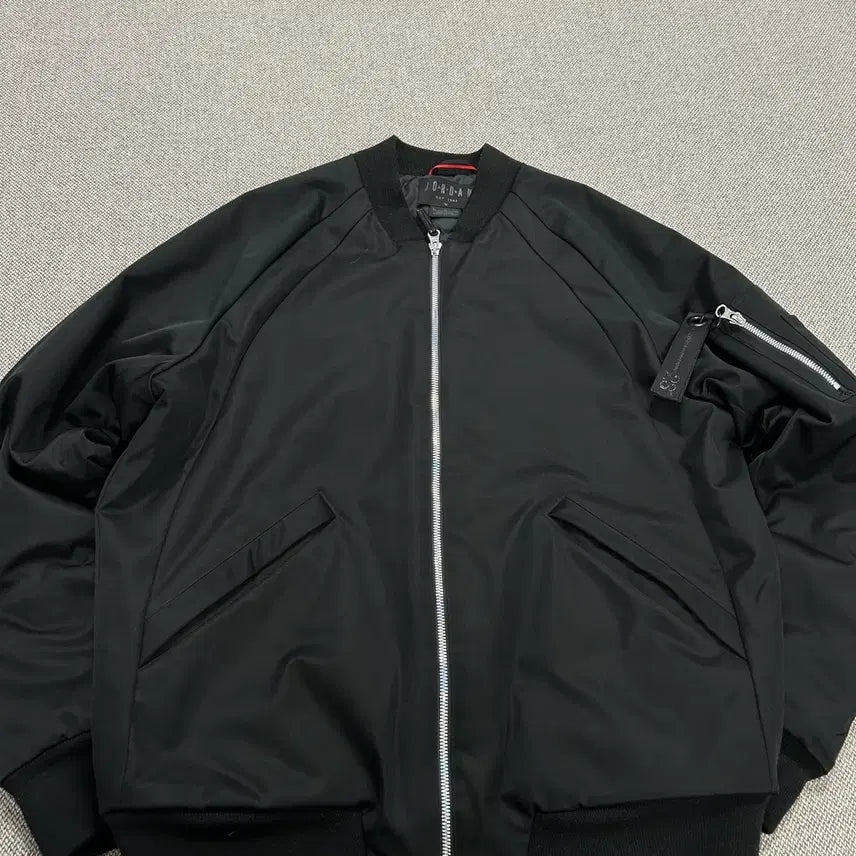 [BUNJANG] Jordan Wings MA-1 Padded Jacket (M) / 조던 윙스 ma-1 패디드자켓(M)