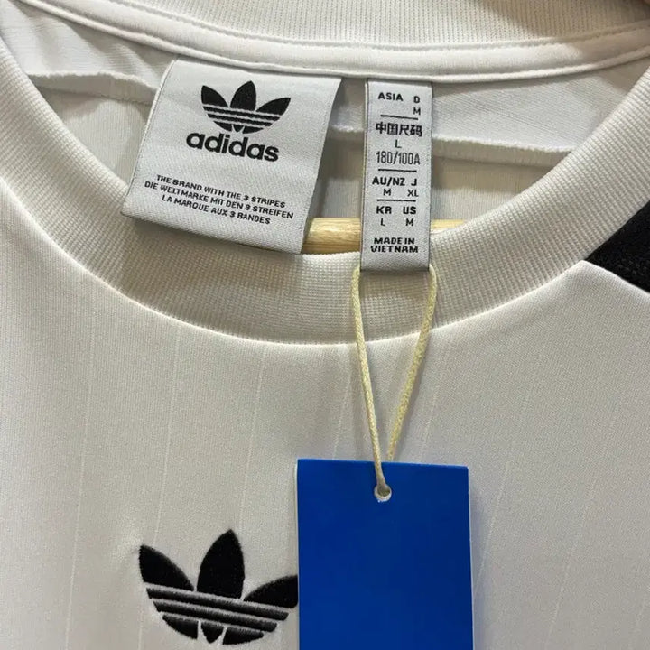 [BUNJANG] Adidas Adicolor Teamgeist T-Shirt (XL) / (XL) 아디다스(Adidas)의 아디컬러 팀가이스트 티셔츠 4.5