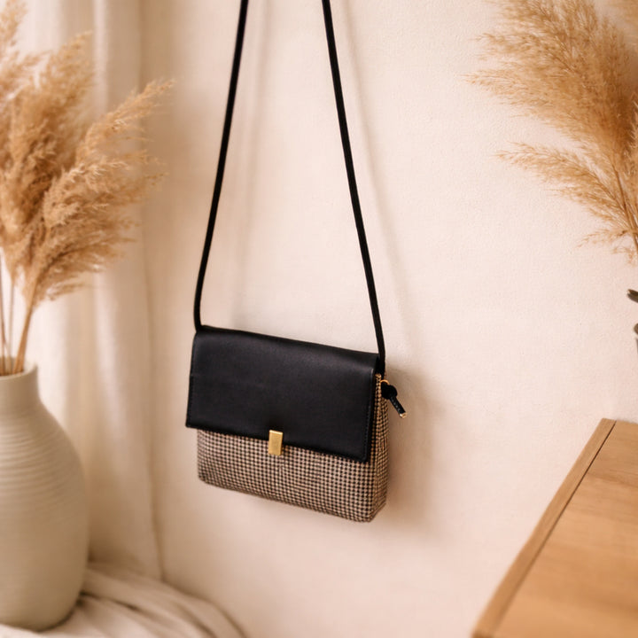 [BUNJANG] Checkered Crossbody Bag / 체크무늬 크로스백