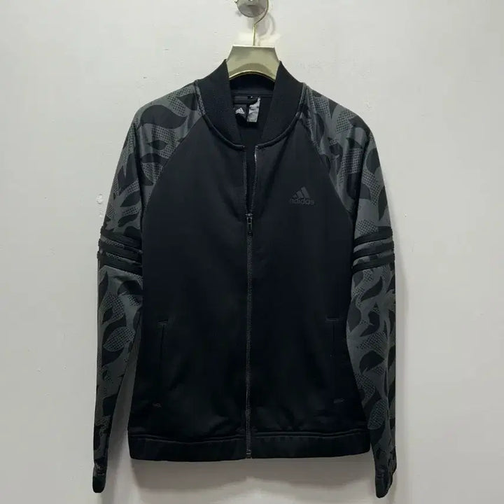 [SOLD OUT] 아디다스 블랙 패턴 트레이닝 집업 자켓 XS