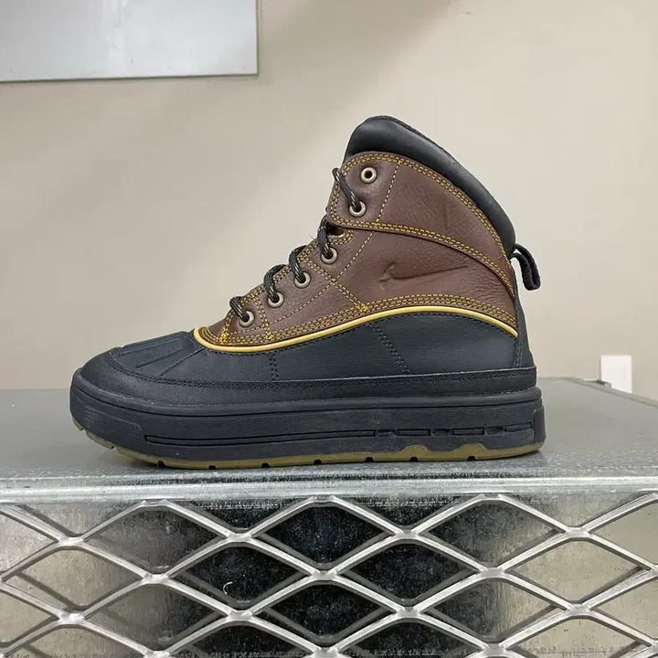 [BUNJANG] Nike ACG Woodside 2 Boots 240 / 나이키 ACG 우드사이드2 부츠 240
