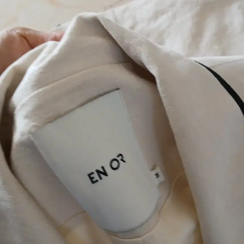 [BUNJANG] ENOR Crop Jacket / 022 ENOR 엔오르 크롭자켓 66