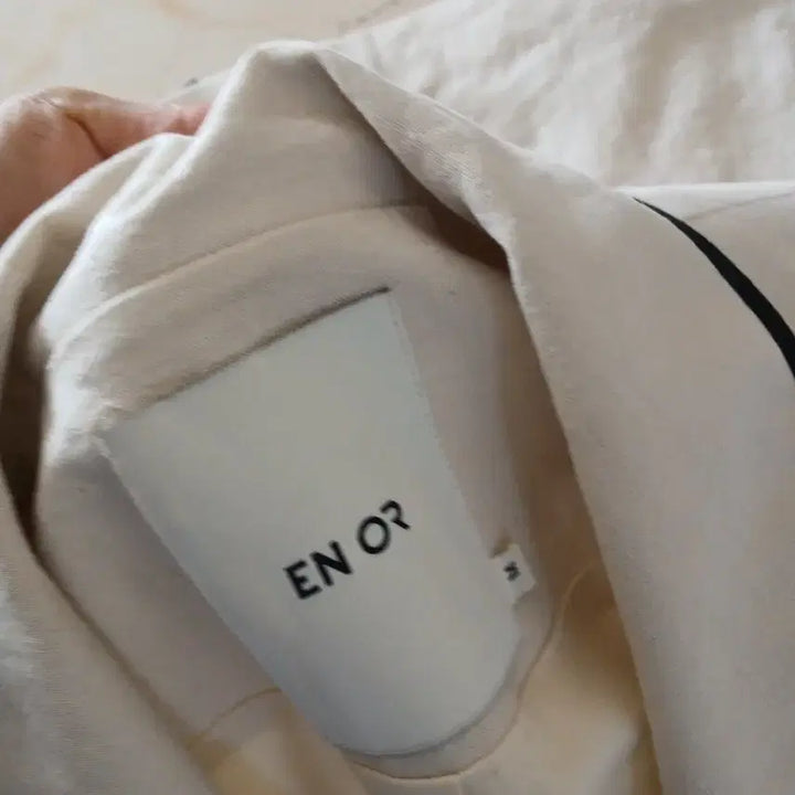 [BUNJANG] ENOR Crop Jacket / 022 ENOR 엔오르 크롭자켓 66