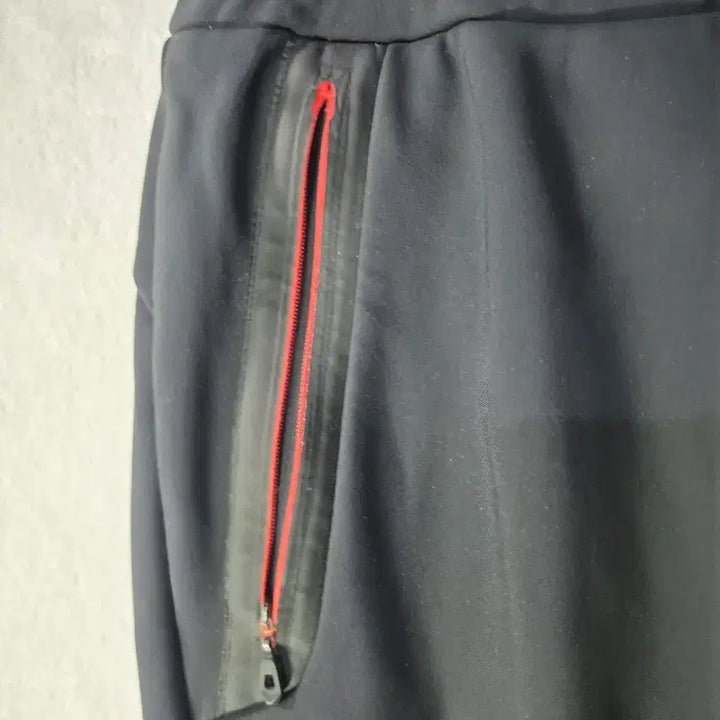 [BUNJANG] Dynafit Black Fleece Lined Training Pants / m 다이나핏 검정색 기모 트레이닝 바지