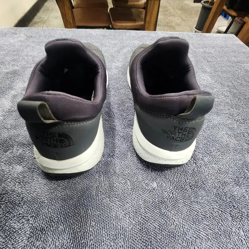 [BUNJANG] The North Face Padded Shoes (240) / 노스페이스 패딩신발(240)