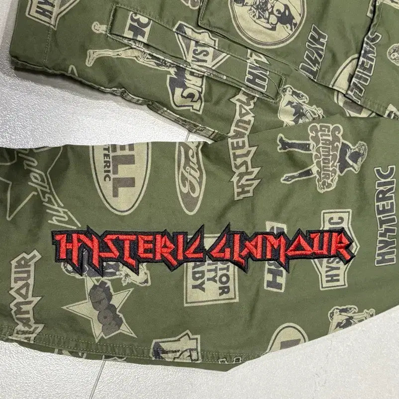 [BUNJANG] Hysteric Glamour Iconic Pattern Multi-Pocket Embroidered Logo Jacket / 히스테릭 글래머 아이코닉 패턴 멀티 포켓 자수 로고 자켓