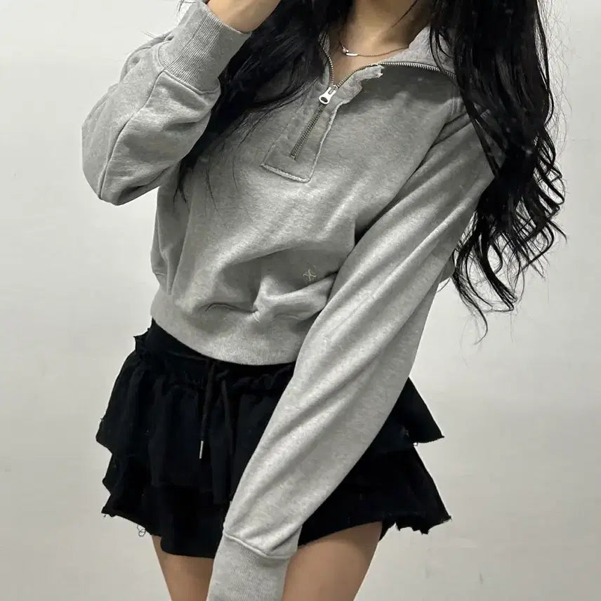 [BUNJANG] Satur Gray Sweatshirt Crop Half Zip (Size 85) / Satur 세터 그레이 스웻 셔츠 크롭 하프 집업(85)
