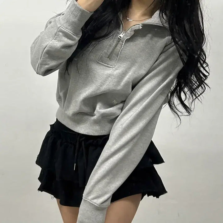 [BUNJANG] Satur Gray Sweatshirt Crop Half Zip (Size 85) / Satur 세터 그레이 스웻 셔츠 크롭 하프 집업(85)