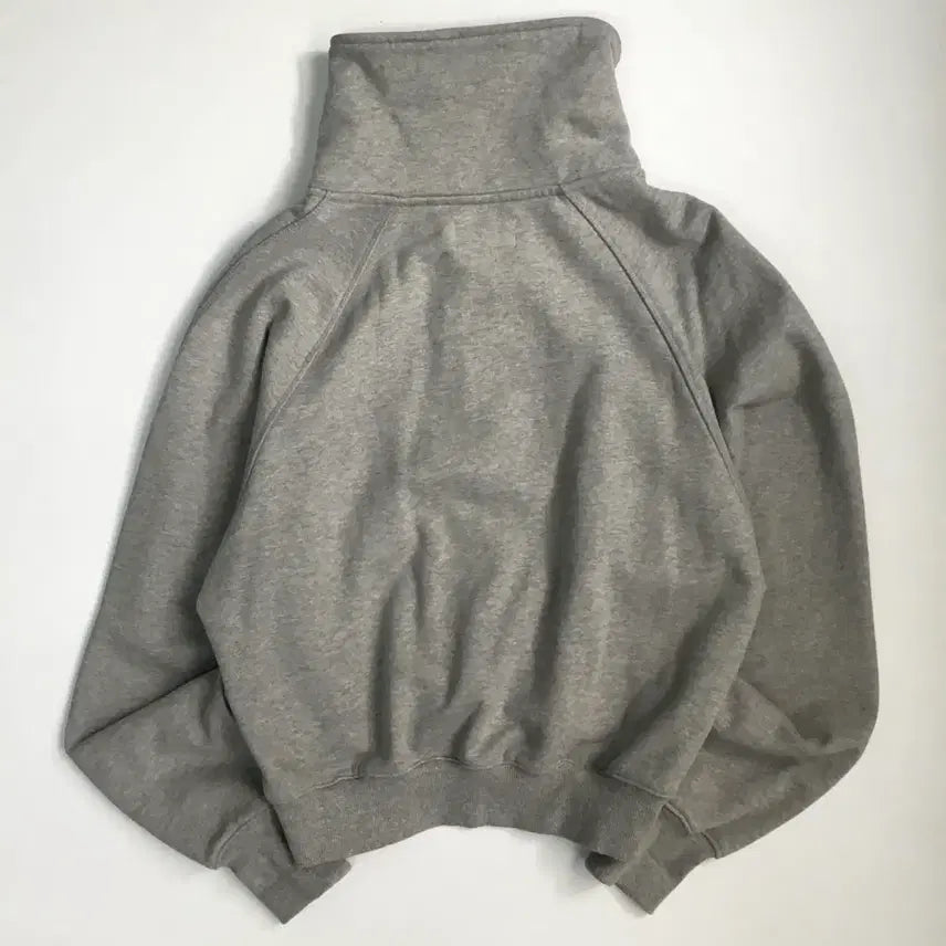 [BUNJANG] Satur Gray Sweatshirt Crop Half Zip (Size 85) / Satur 세터 그레이 스웻 셔츠 크롭 하프 집업(85)