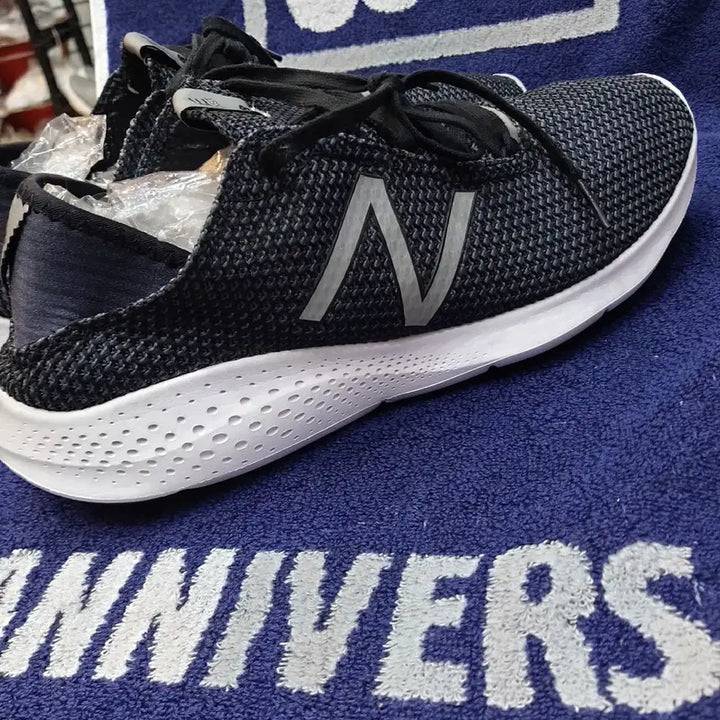 [BUNJANG] New Balance Coast 260mm Sneakers / 뉴발란스 코스트 260mm