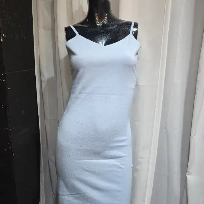 [BUNJANG] Sky Blue Slim Fit Sleeveless Dress / 하늘 슬림핏 민소매 원피스