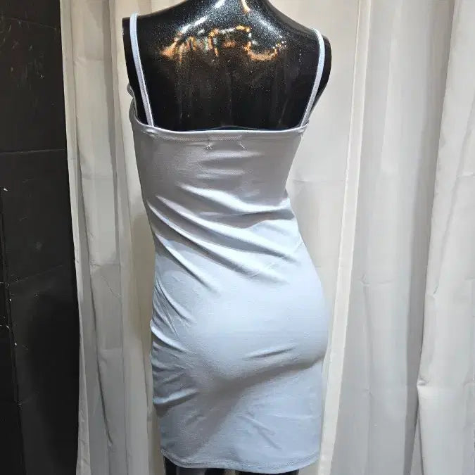 [BUNJANG] Sky Blue Slim Fit Sleeveless Dress / 하늘 슬림핏 민소매 원피스