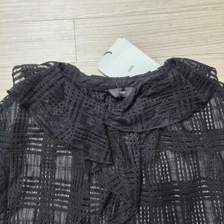 [BUNJANG] ORR Lace Check Blouse / ORR레이스 체크 블라우스 블랙