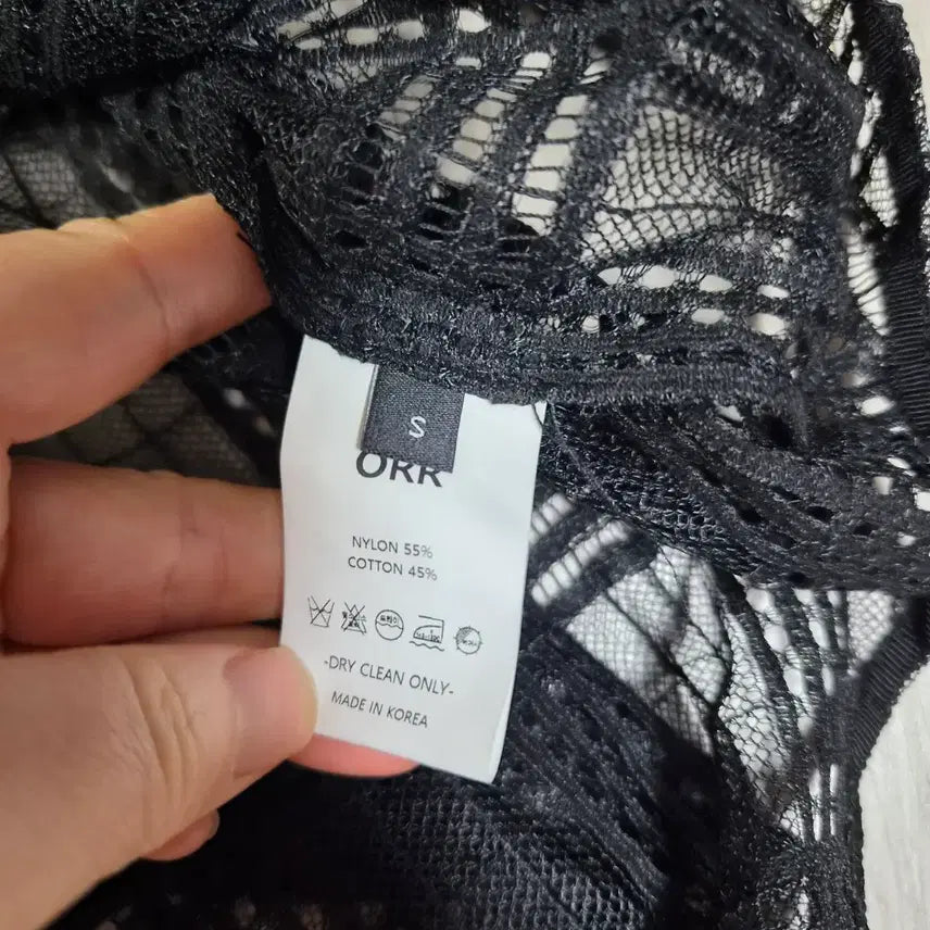 [BUNJANG] ORR Lace Check Blouse / ORR레이스 체크 블라우스 블랙